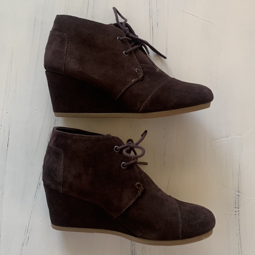 Toms Wedge Boots wedge brown suede size 9W